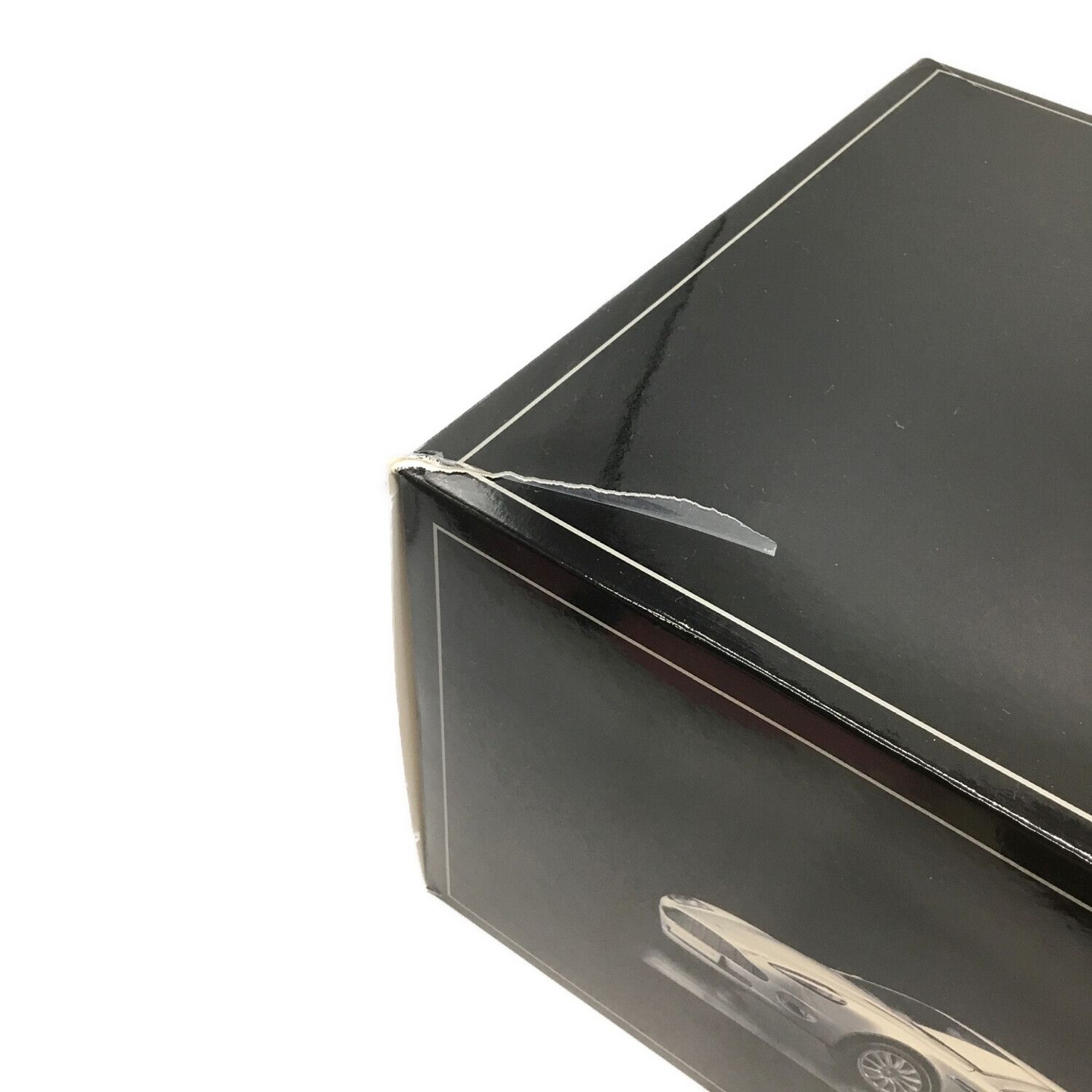 京商 (キョウショウ) モデルカー 1/12 Aston Martin V12 Vanquish