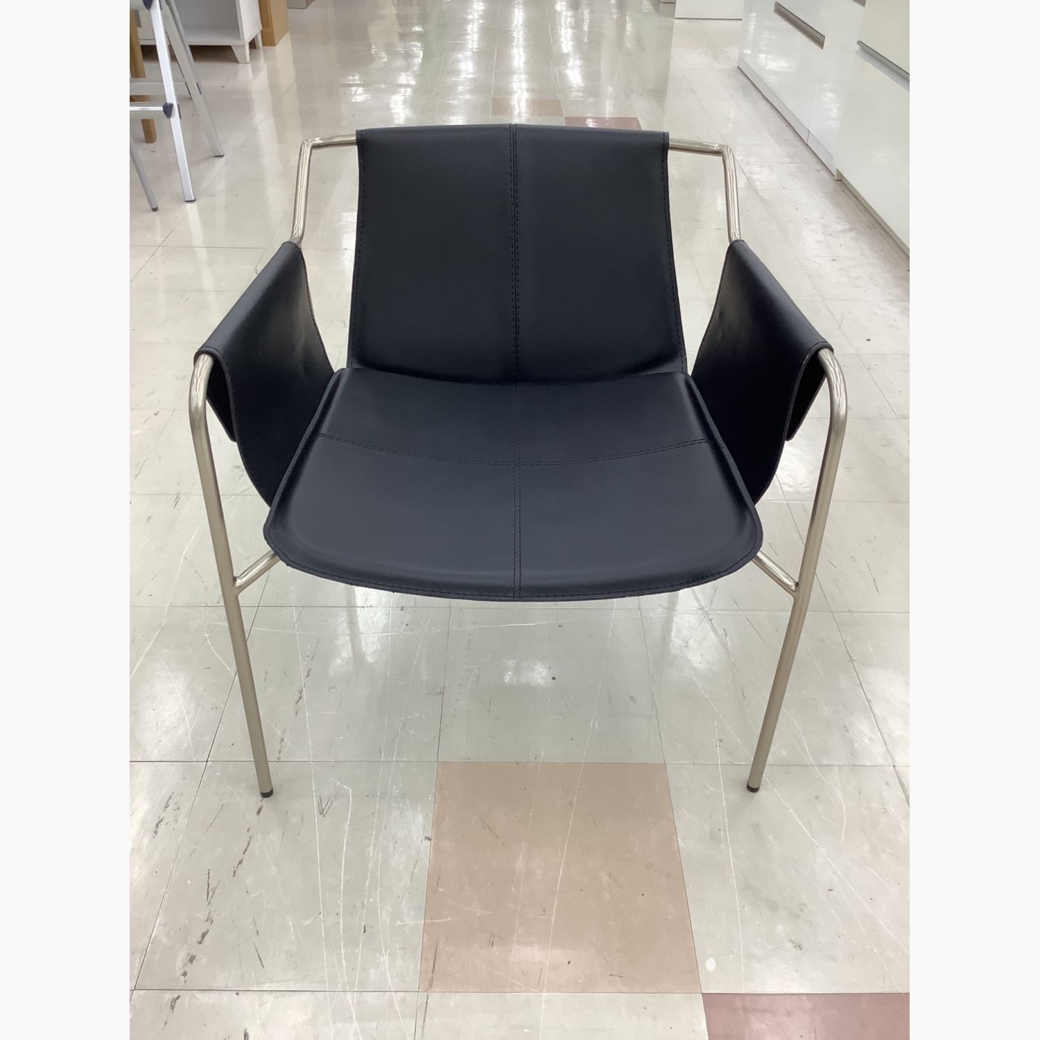 FUJIEI (藤栄) パーソナルチェア ブラック 肘付 合皮 KIDD｜トレファク