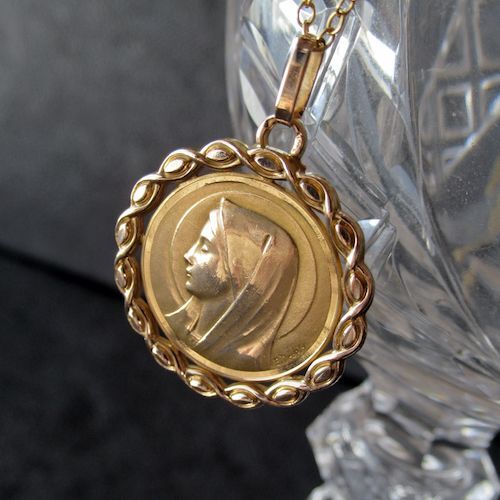 聖母マリアの大きな18金メダイ（E.DROPSY作） - Eggplant