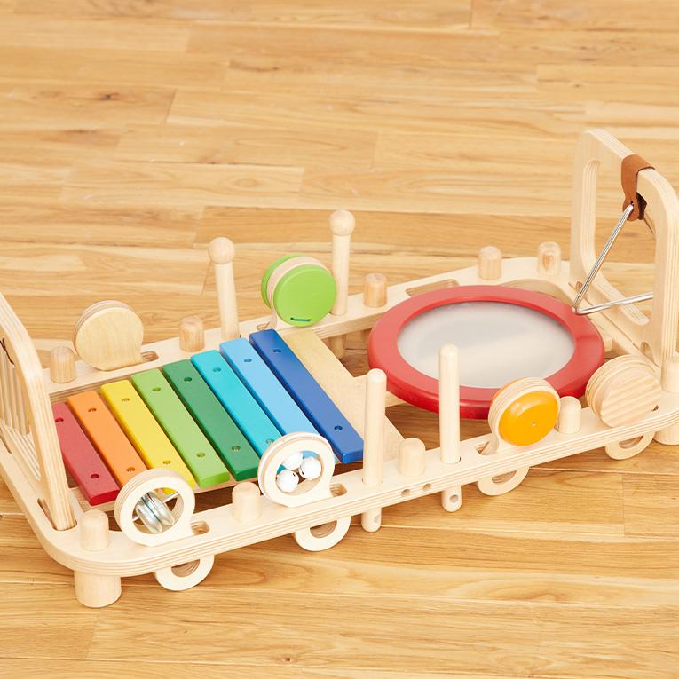 音の鳴る木のおもちゃならメロディーベンチ＆ウォールトイ｜通販・1歳