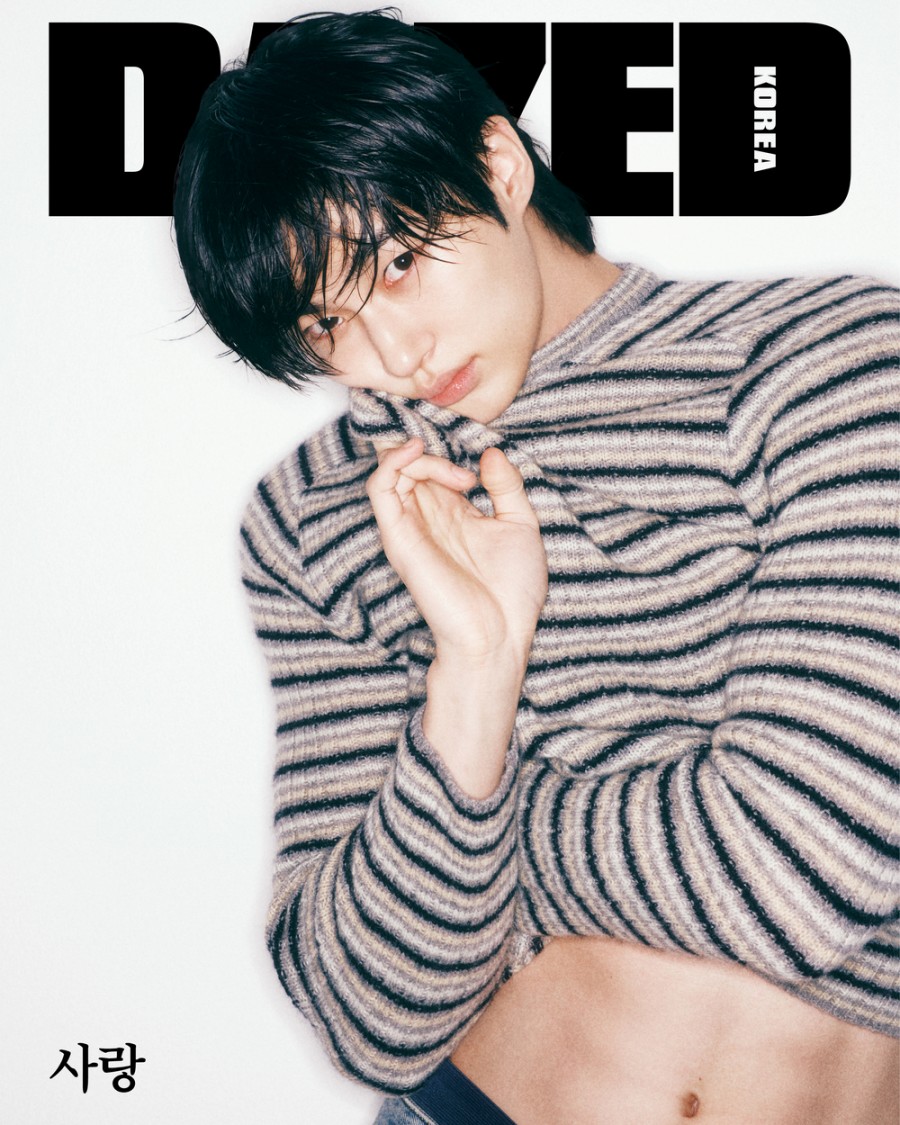 フォト】ビョン・ウソク、腹筋チラ見せ…寂しげな眼差しで男らしさアピール