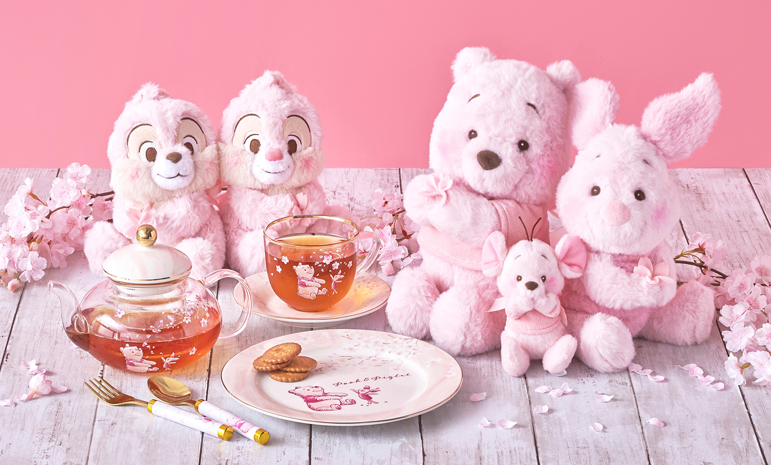 桜の下でティーパーティーを楽しむプーさんたちがテーマ！ディズニー