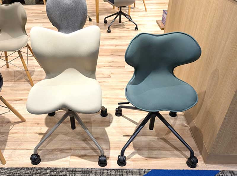 スタイルチェアPMC vs SMC徹底比較レビュー【座り心地・機能・選び方