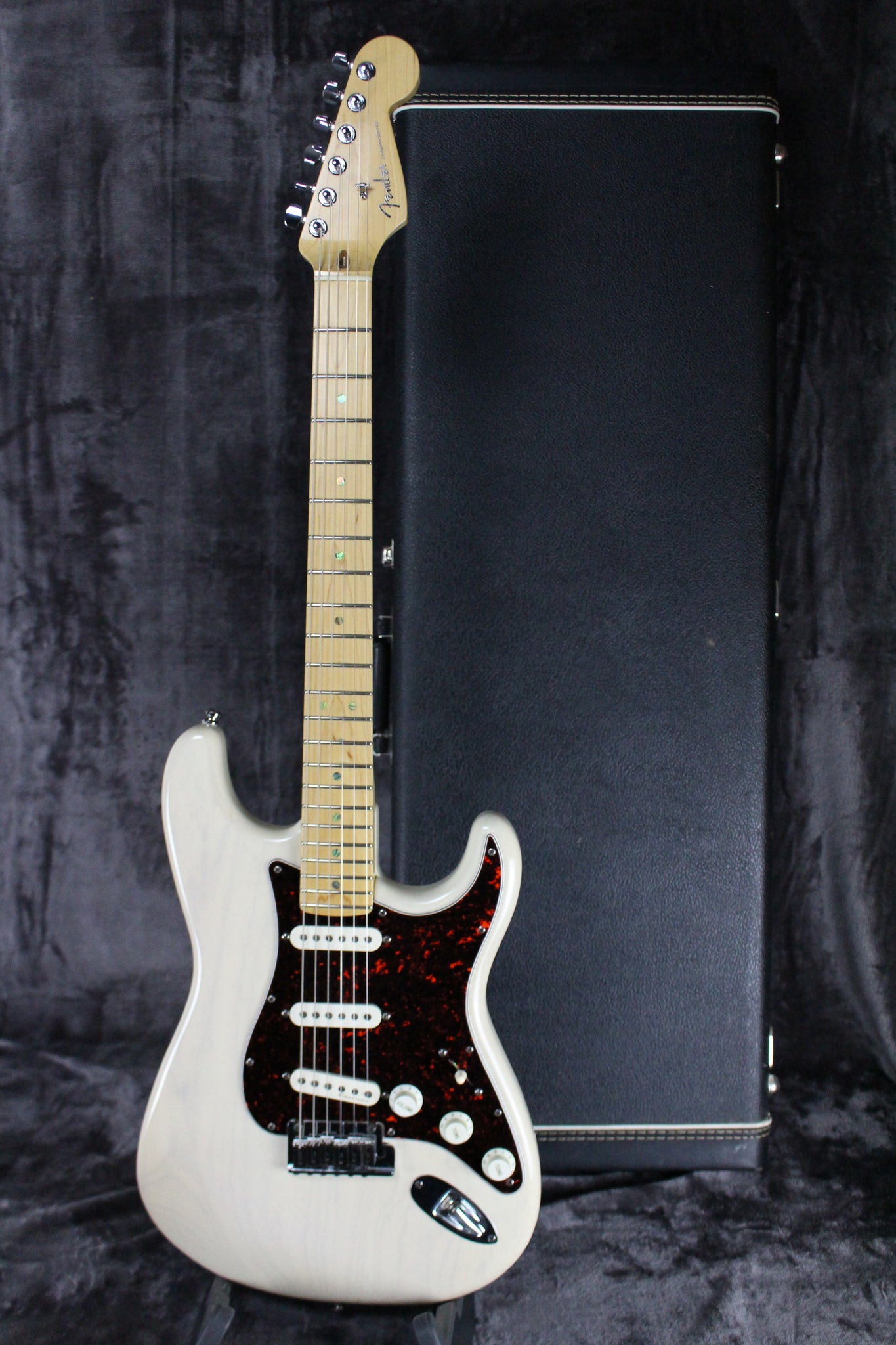 1998 Fender American Deluxe Stratocaster – Empire Guitars