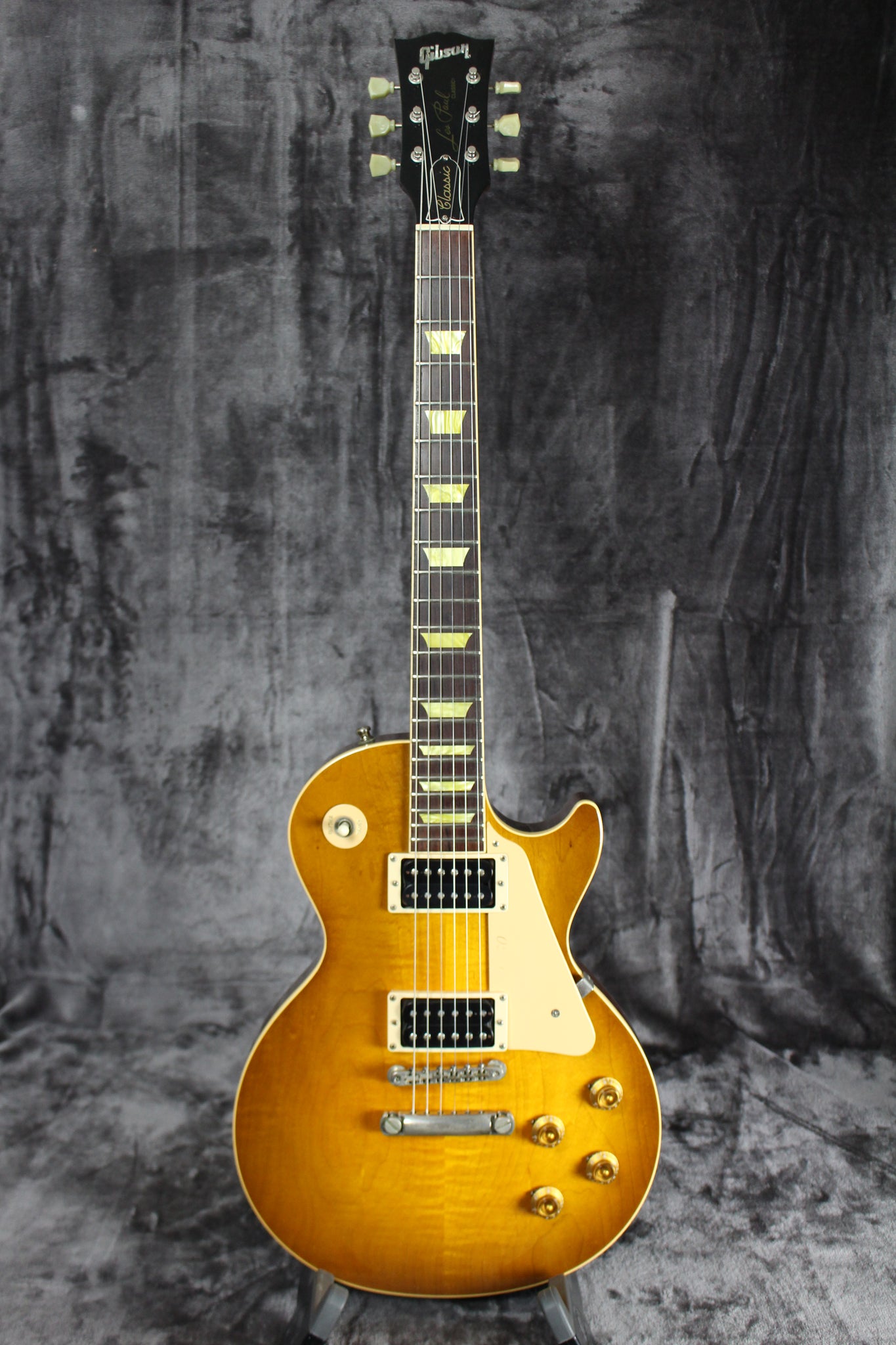 2000 Gibson Les Paul Classic 1960 Reissue Honeyburst – Empire Guitars