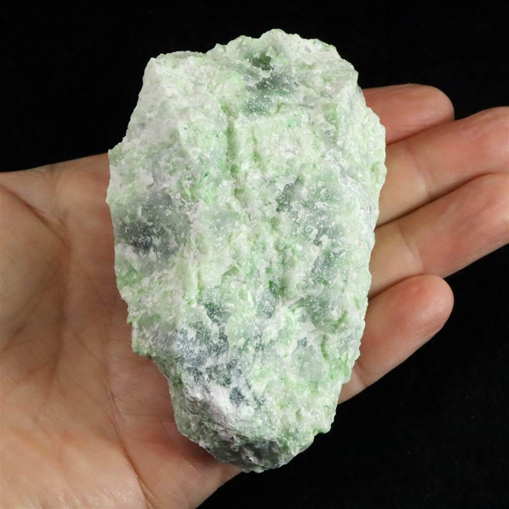 北海道 日高翡翠 ヒスイ 原石 238.8g (ID:48921) | 榎本通商