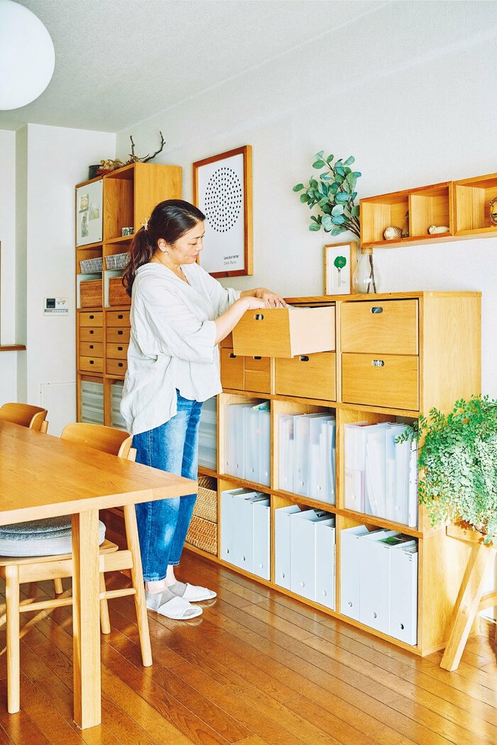 無印良品の万能「スタッキングチェスト」。28cmと短めの奥行きに隠され