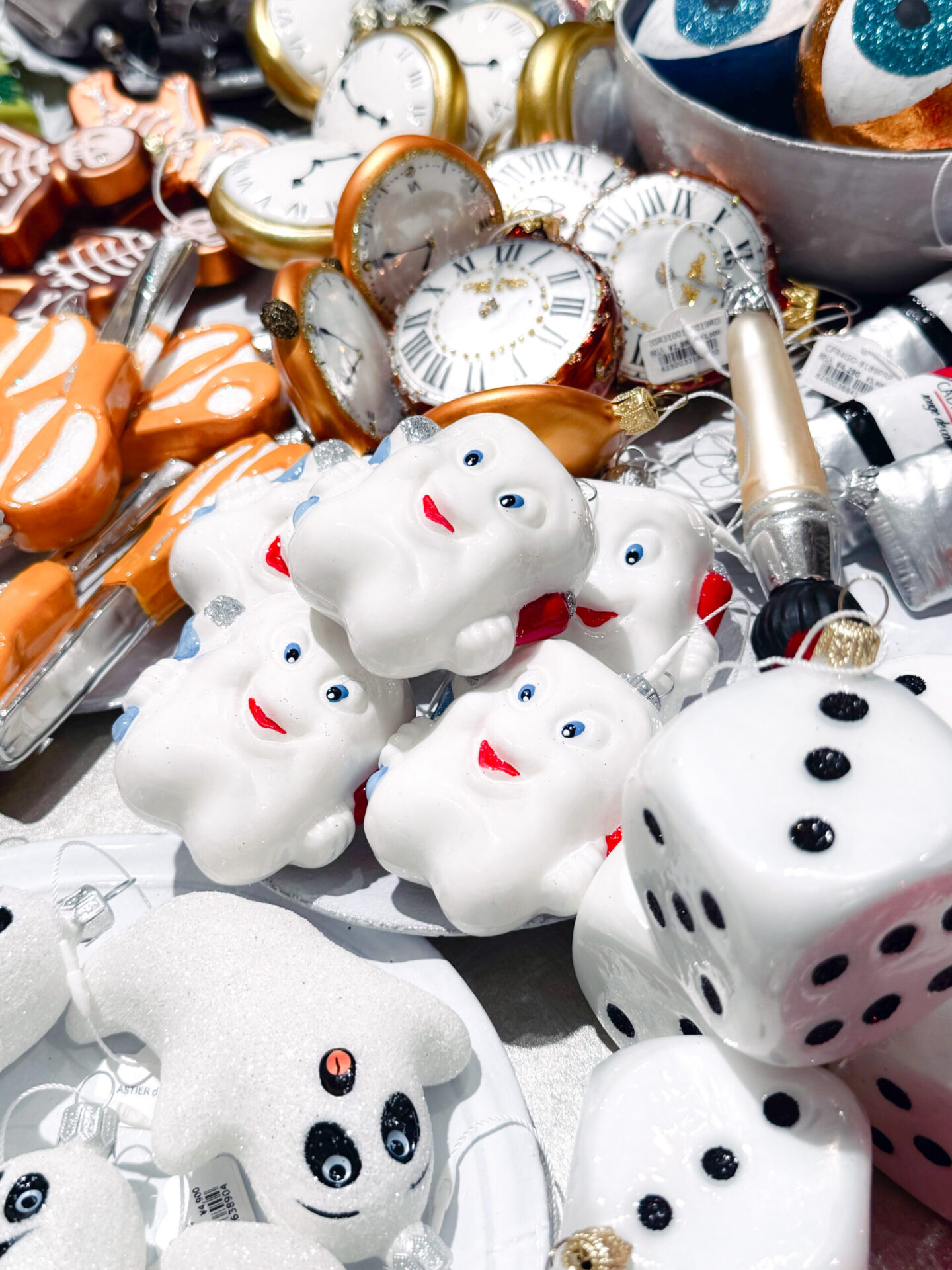 アスティエ・ド・ヴィラットのマルシェ・ド・ノエル】で探すオーナメント