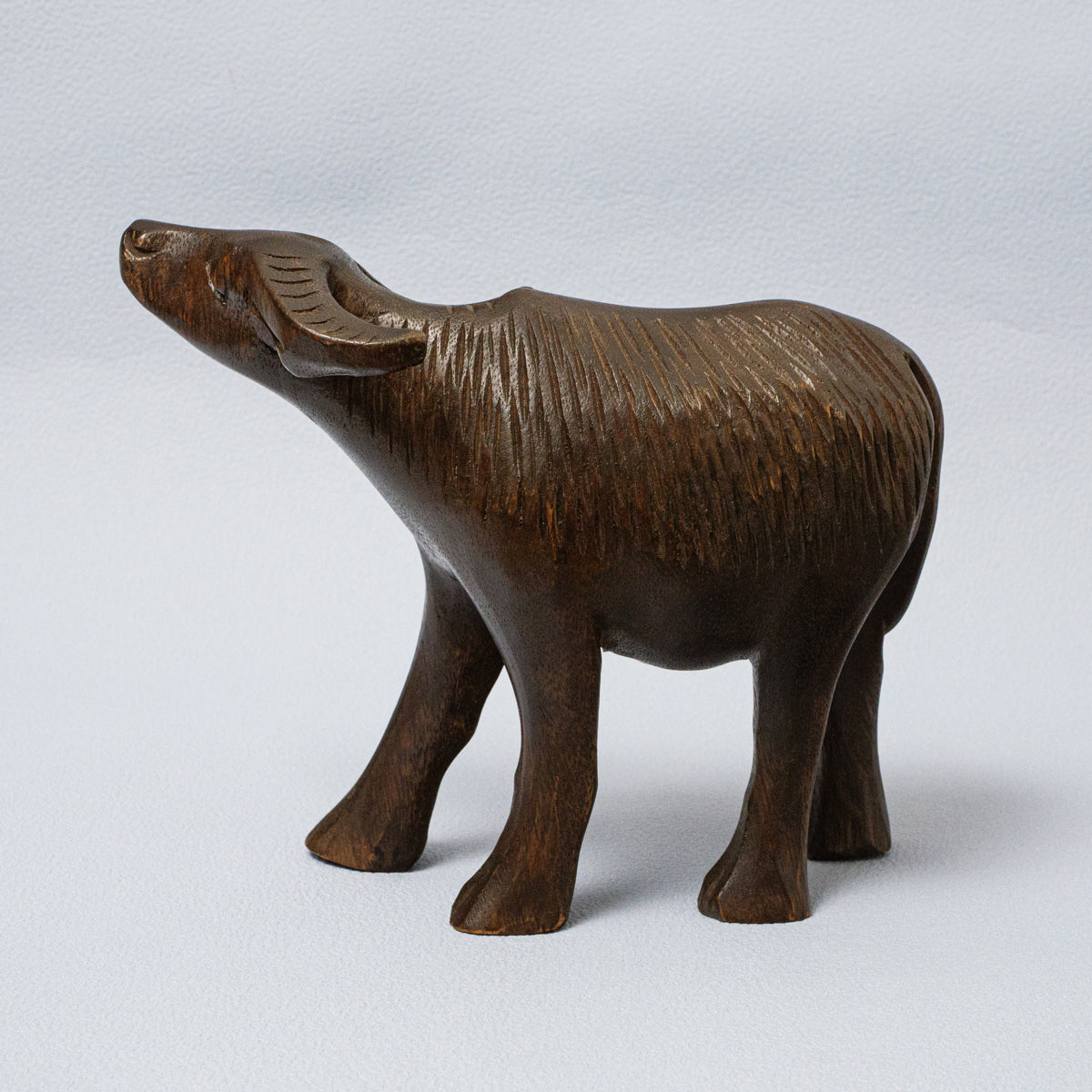 木彫りの水牛 – the ETHNORTH GALLERY
