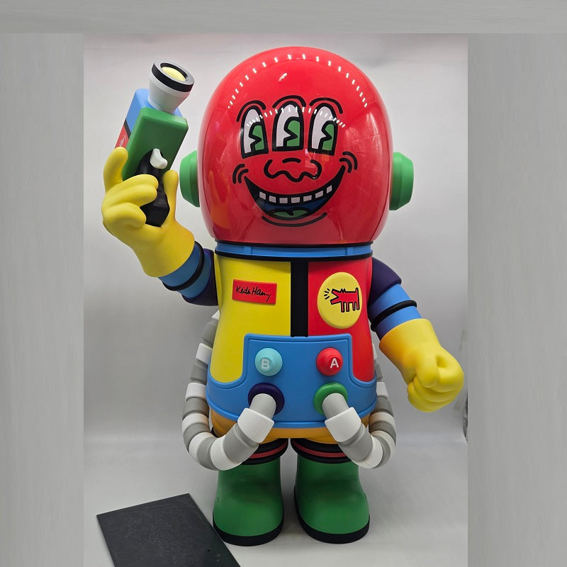 POPMART MEGA Collection 1000% Space Molly Keith Haring (Displayed