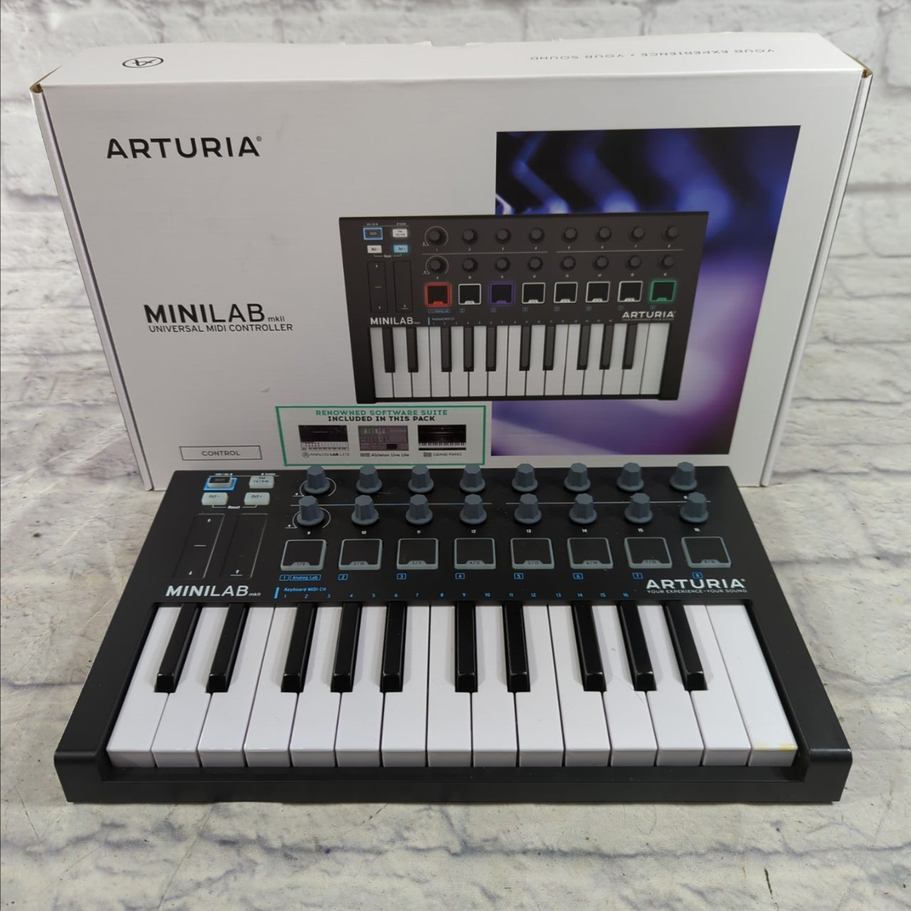 Arturia MiniLab MKII Midi Controller - Evolution Music