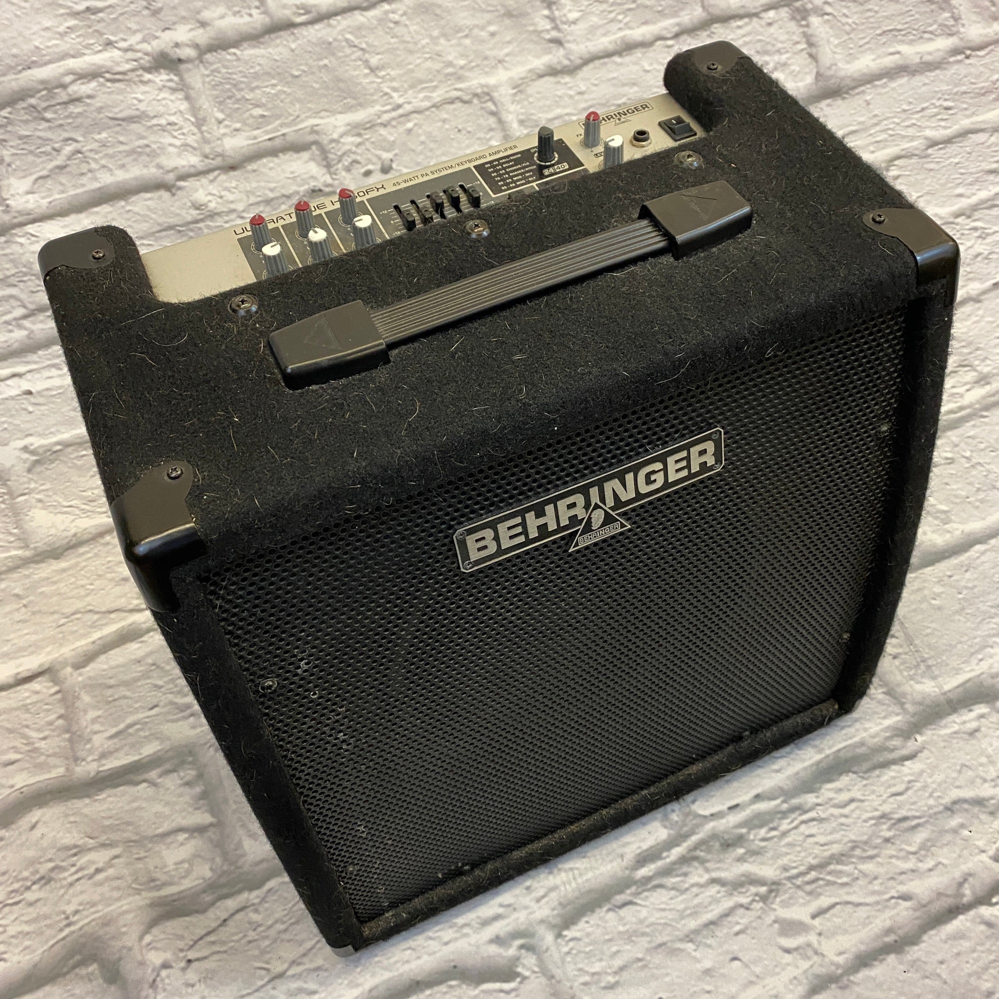 Behringer Ultratone K450FX 45-Watt Keyboard Amp - Evolution Music