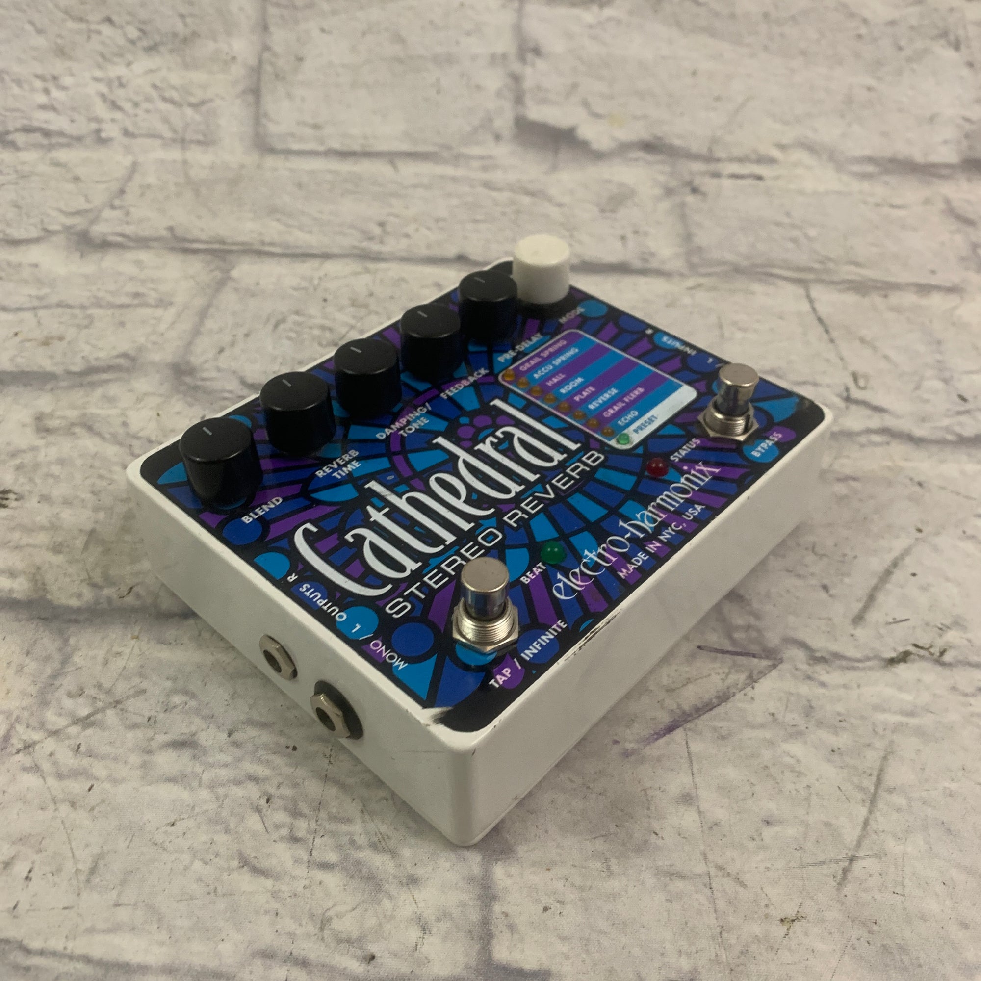 Electro-Harmonix Cathedral Stereo Reverb - Evolution Music
