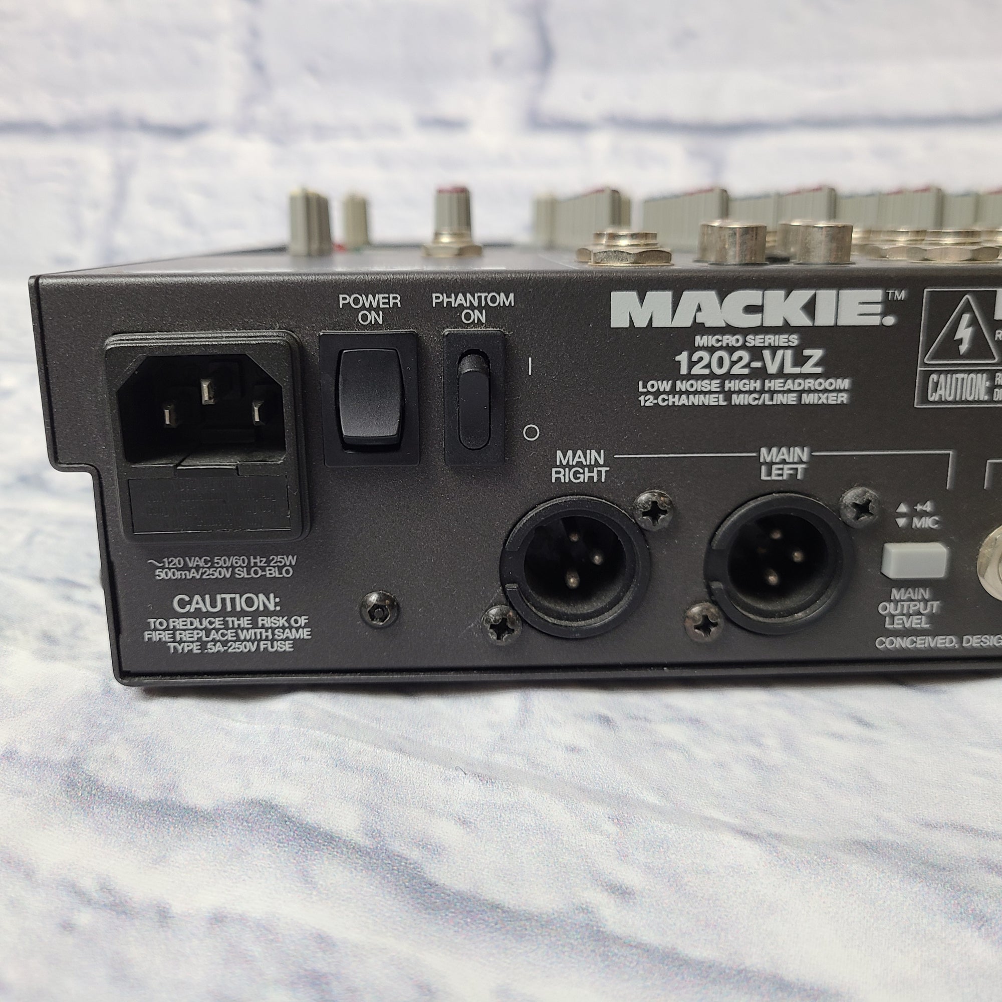 Mackie 1202-VLZ 12-Channel Pro Studio Mixer - Evolution Music