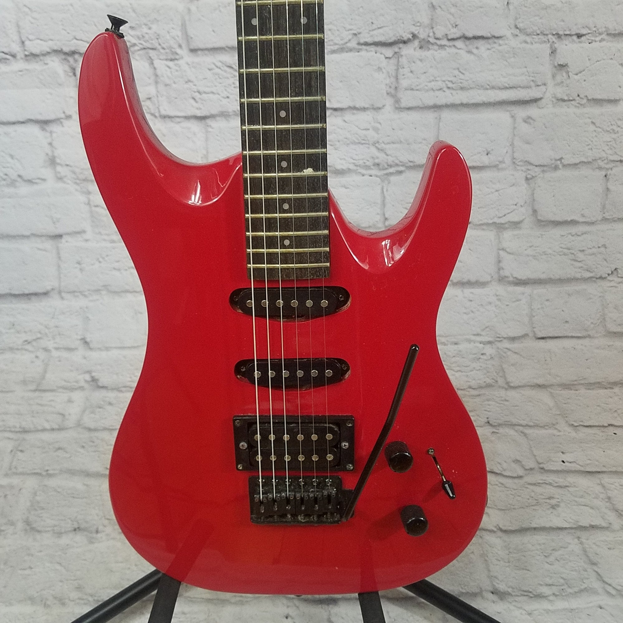 Aria Pro II Magna Series MA-10 Red Electric Guitar with Whammy Bar