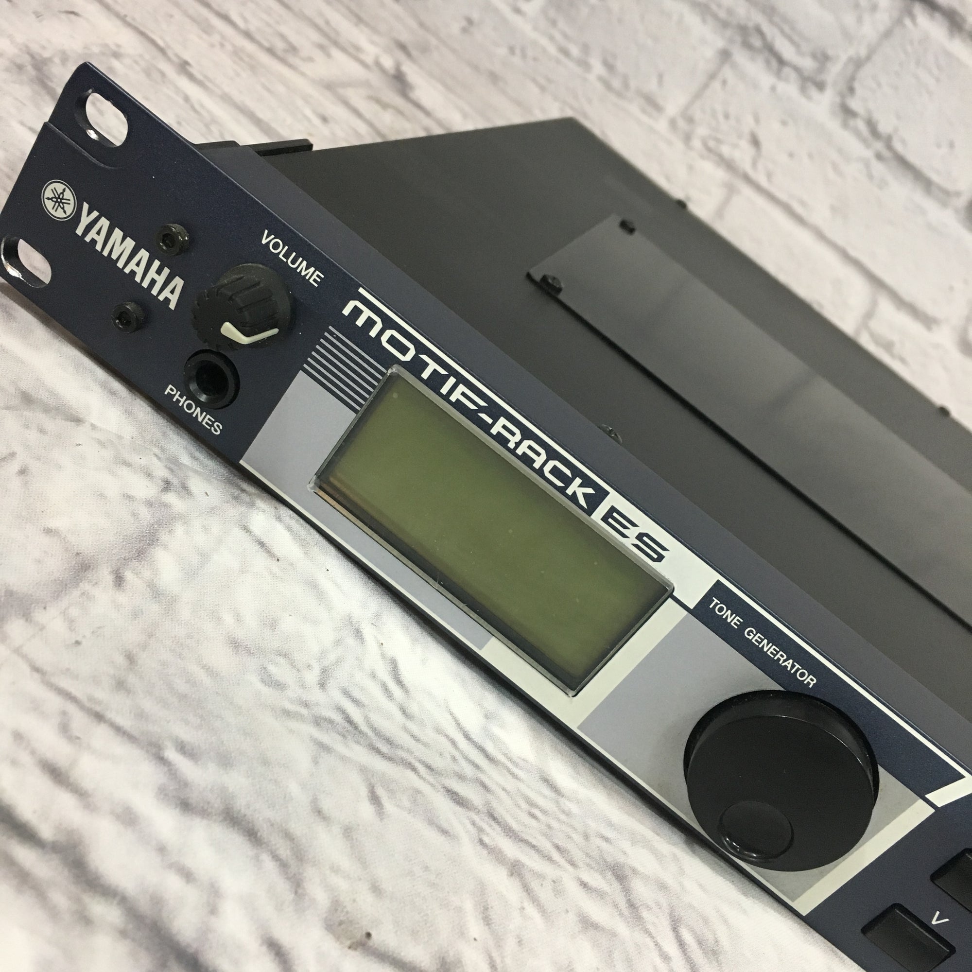 Yamaha Motif Rack ES Synth - Evolution Music