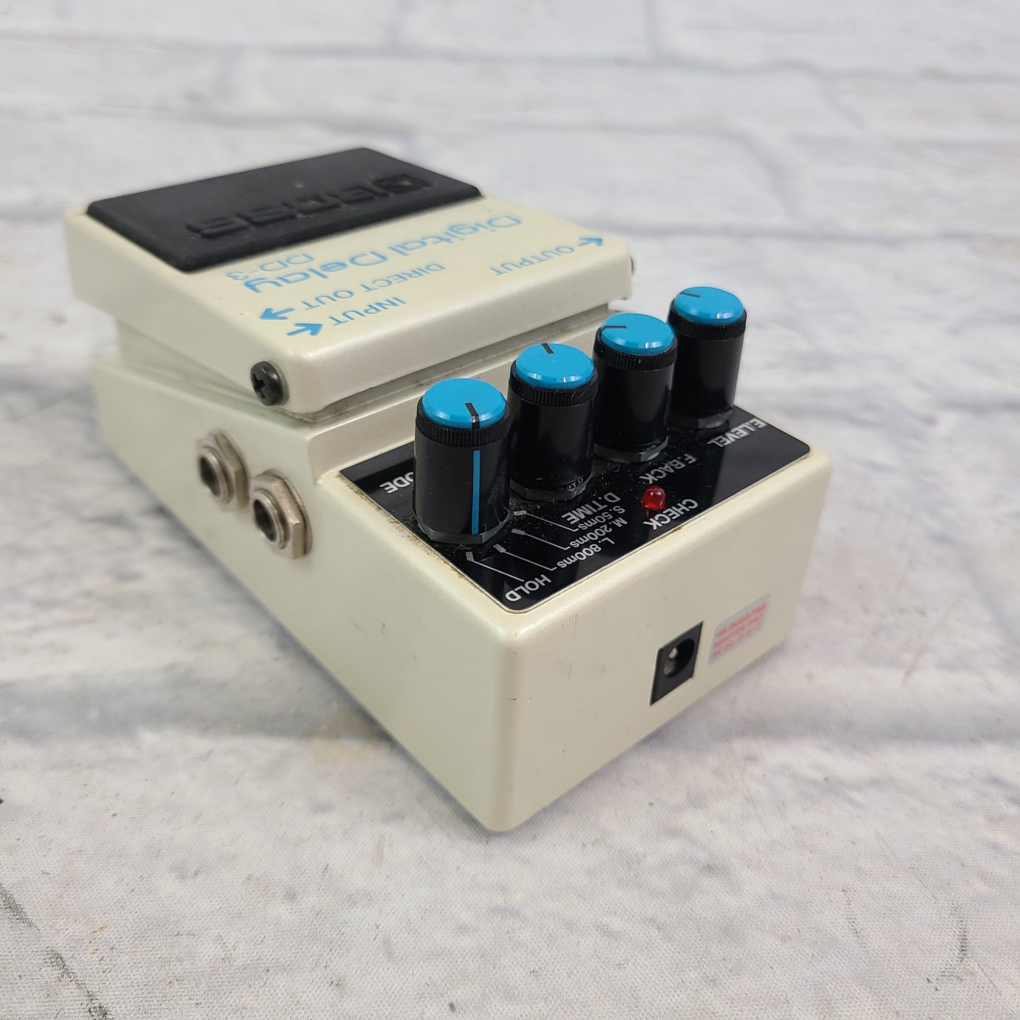 Boss DD-3 Digital Delay Pedal (Blue Label Japan, Square Chip