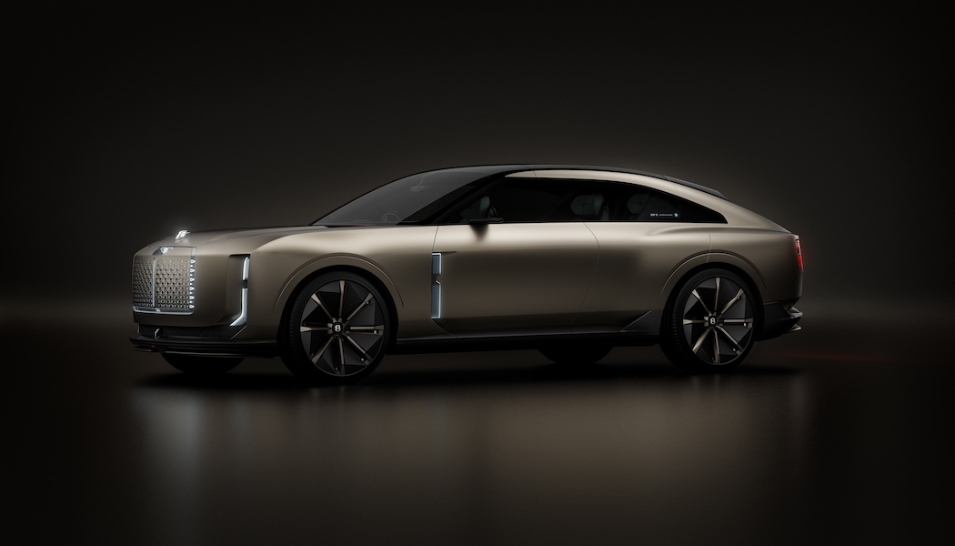 ベントレー、電動コンセプトカー「EXP 15」を発表。2026年発表の初EVの