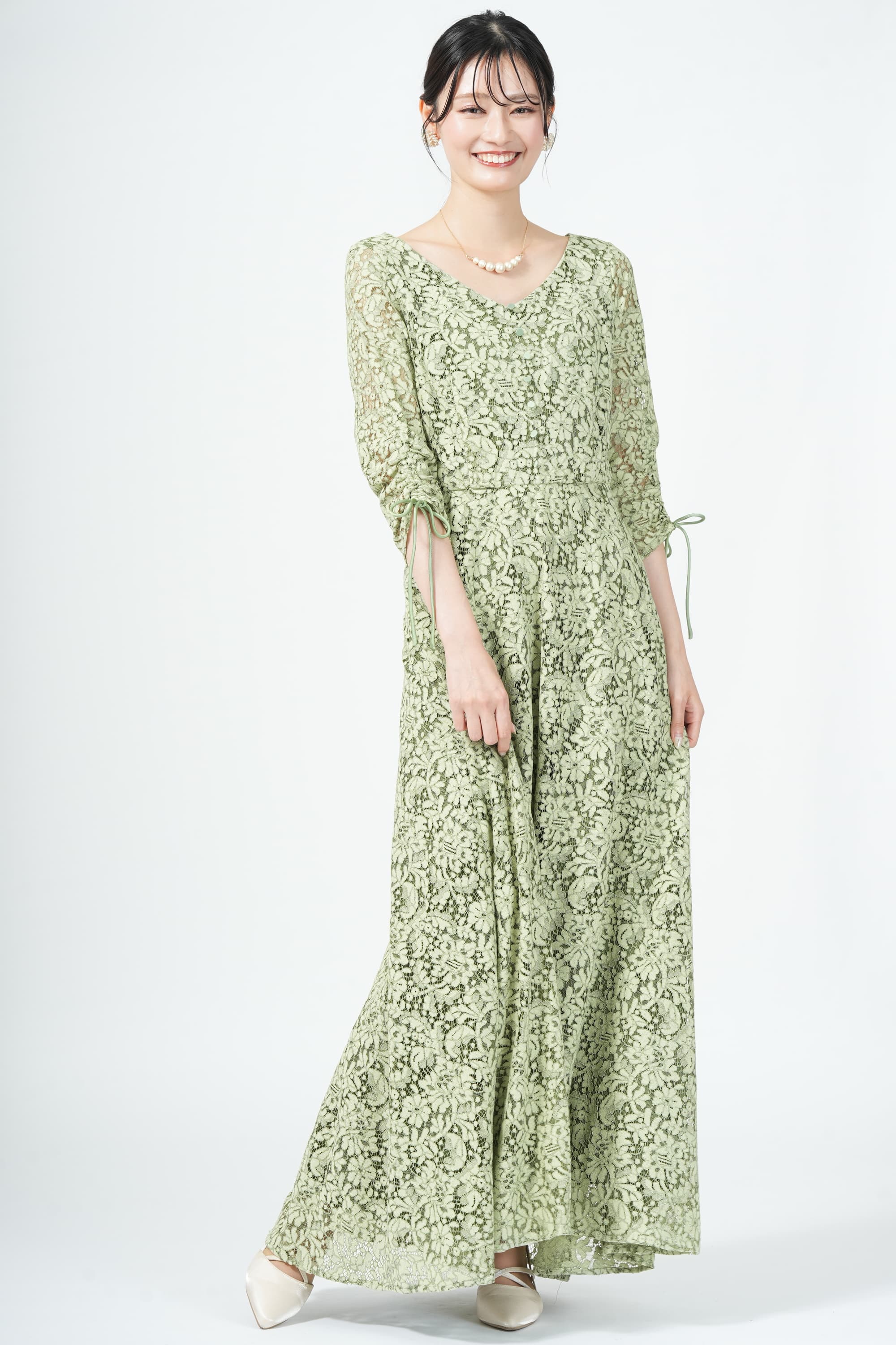 Kastane バックオープン花柄レースグリーンドレス (S) をレンタル