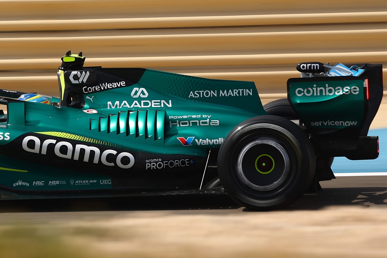 アイルトン・セナの1986年F1マシン「ロータス98T」がオークションに