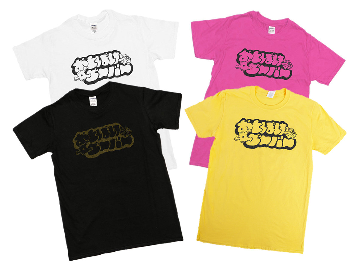 Otoboke Beaver Shimmer Print Logo T-Shirt | Otoboke Beaver お
