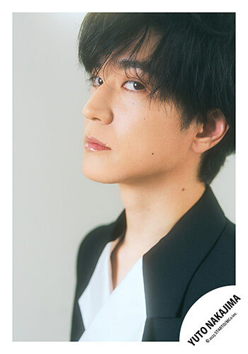 No.NJY25-020】中島裕翔 オリジナルフォト | ファミクラストア オンライン