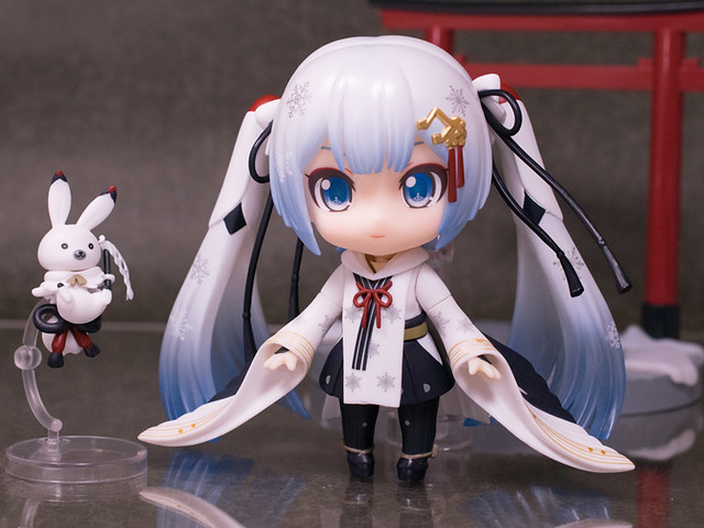 レビュー ねんどろいど 雪ミク タンチョウ巫女Ver.(2018) : ふぃぎゅる！