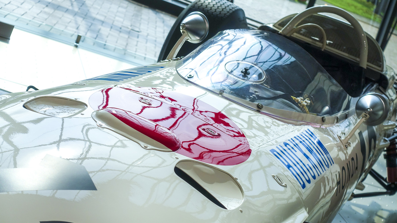 ホンダコレクションホールに行ったらプラモデルのデカいヤツがいっぱい