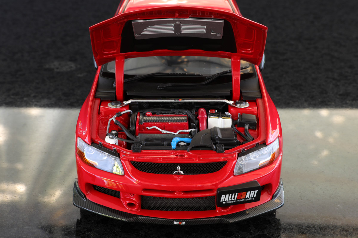 AUTOart 1:18 Mitsubishi Lancer Evolution IX RALLIART