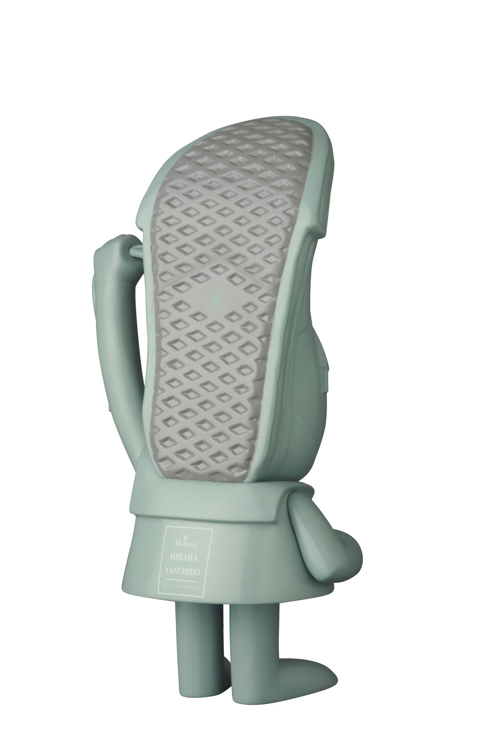 ミハラヤスヒロの分身「靴紐結べな君」がフィギュアに、夢は遊園地の開業