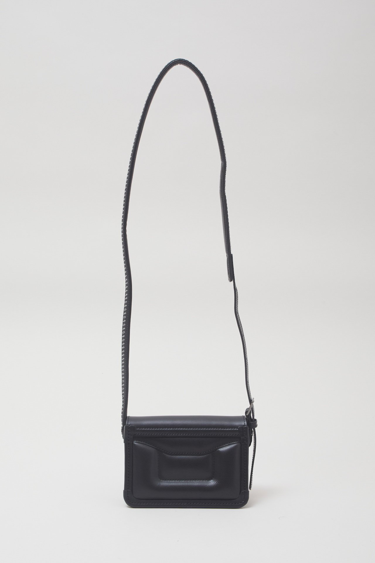 シンヤコヅカが「ツチヤカバン」と初コラボ、手紙型のショルダーバッグ発売