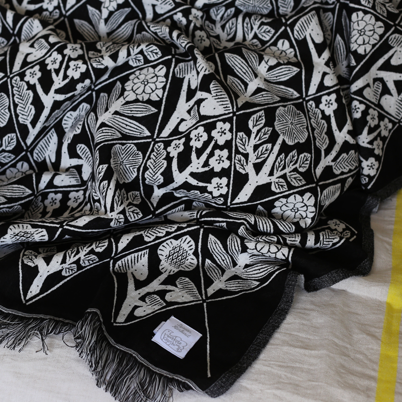 鹿児島睦・ラプアンカンクリ KUKAT ブランケットの通販- FAVOR (北欧