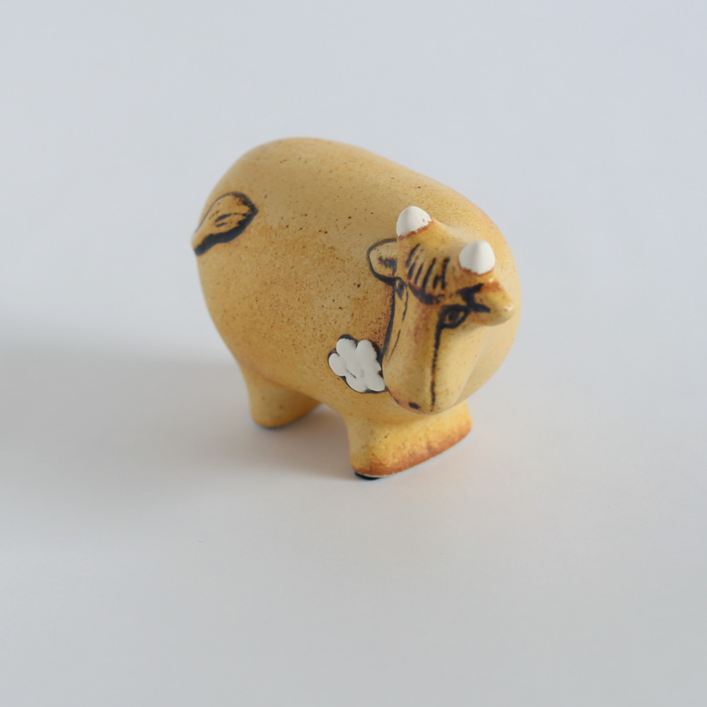 リサラーソン(Lisa Larson) 牛（スウェーデンのお花のうし）の置物の