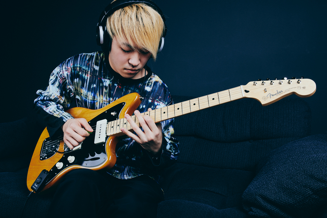 Ryunosuke Yamagishi meets Mustang™ Micro - FenderNews