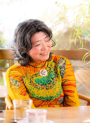 移りゆく四季、日々の暮らしその中にひそむ「気づき」や「驚き」が、絵