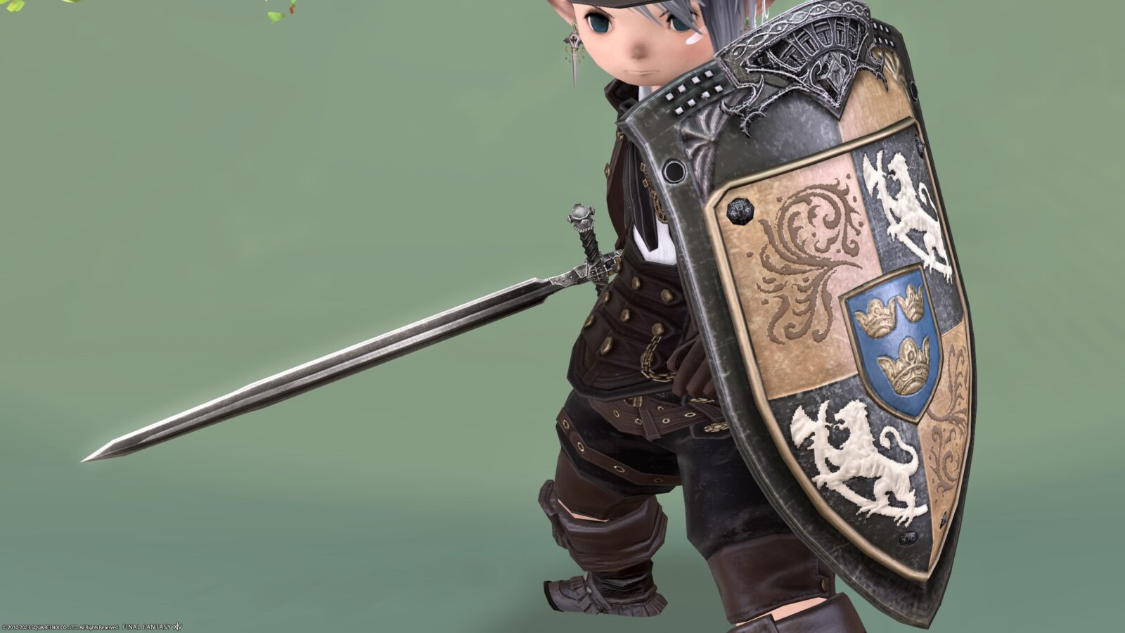 クラシックなデザインのオシャレ騎士盾・ナイト武器『クリスタリウム