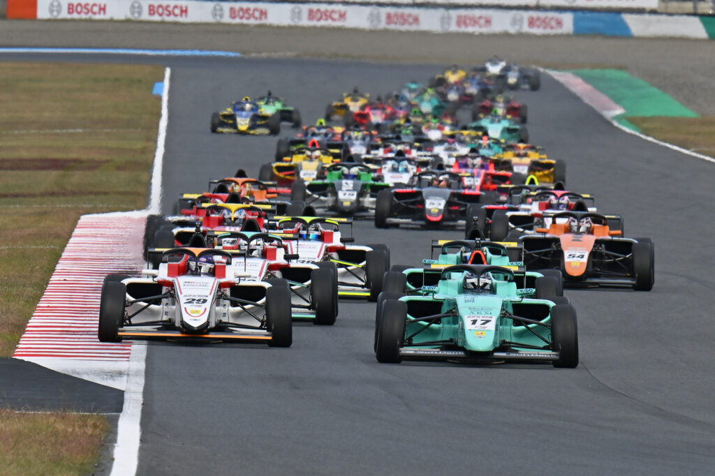 2025 第14戦 もてぎ決勝レースレポート | JAPANESE FIA-F4