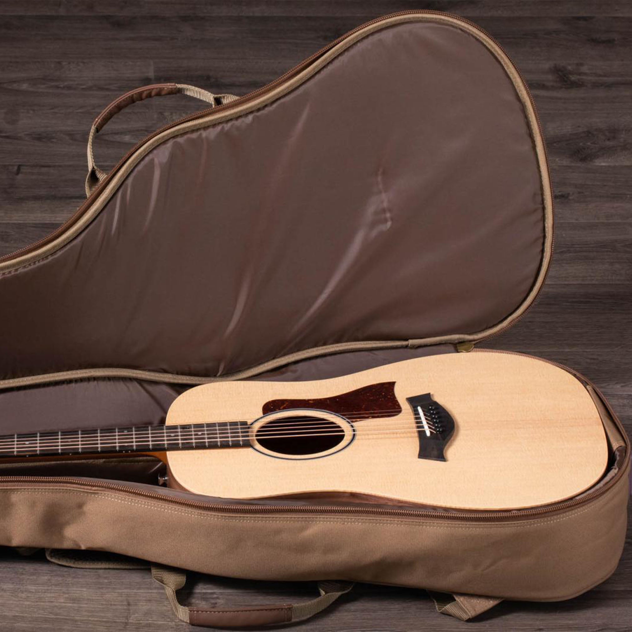 Taylor Big Baby Taylor BBT Layered Walnut Acoustic Guitar