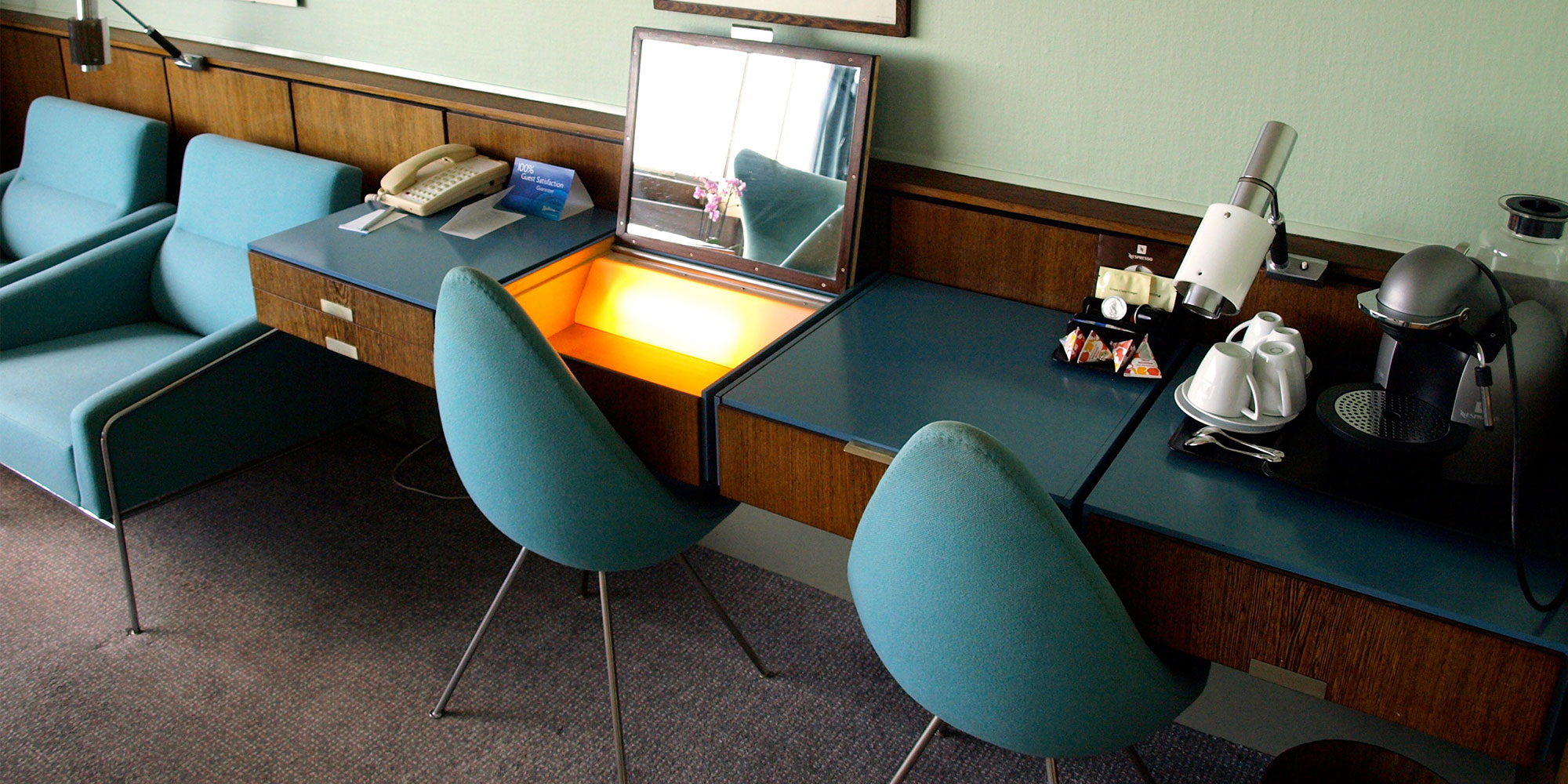 北欧フィーカ｜アルネ・ヤコブセンをめぐる旅 1｜世界初のデザイン