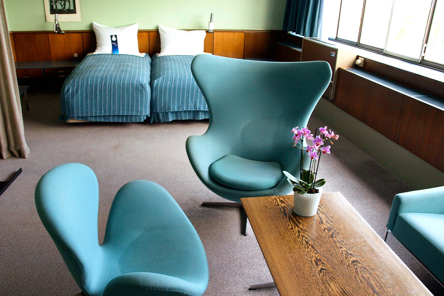 北欧フィーカ｜アルネ・ヤコブセンをめぐる旅 1｜世界初のデザイン