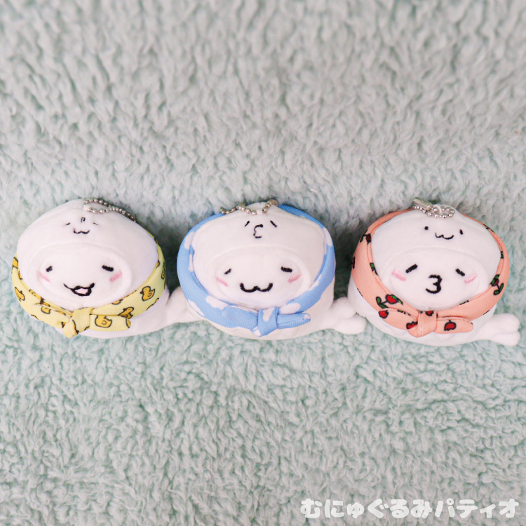 こざらしさんポンチョ マスコット｜むにゅぐるみパティオ公式サイト