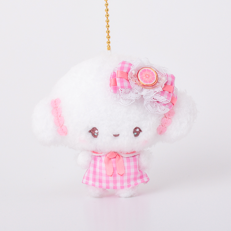 サンリオキャラクターズ ギンガムフルーツ むにゅぐるみマスコット