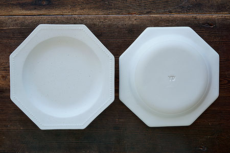ク47 ホワイト 八角洋皿 中 - 益子焼の小さな窯元「よしざわ窯