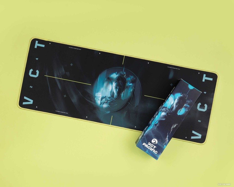 踊るオーメン」キャップや「ガンバディー」キーホルダーセットが Riot