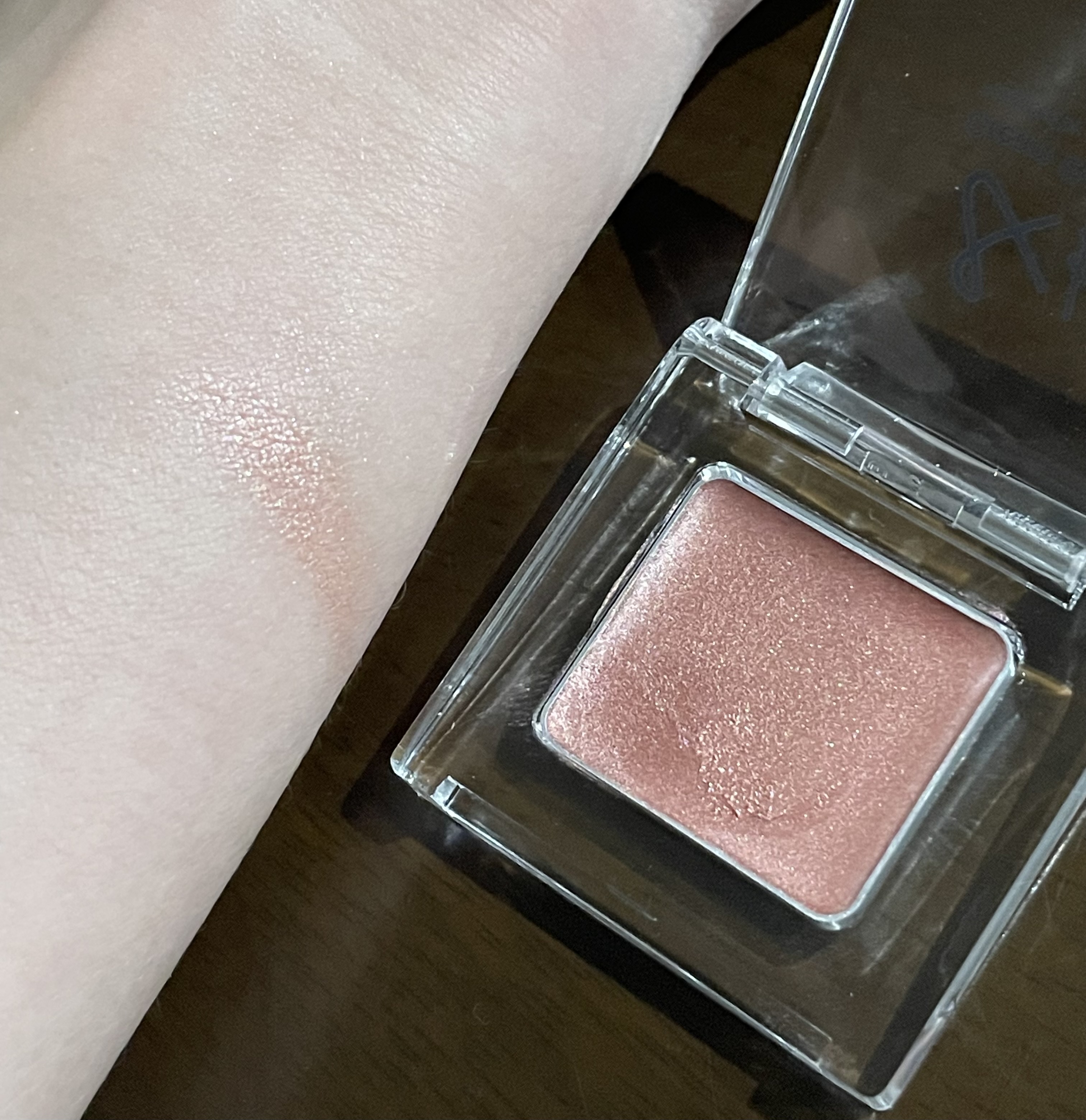 ＆be(アンドビー) / クリームアイシャドウ(旧) ピンクゴールドの公式