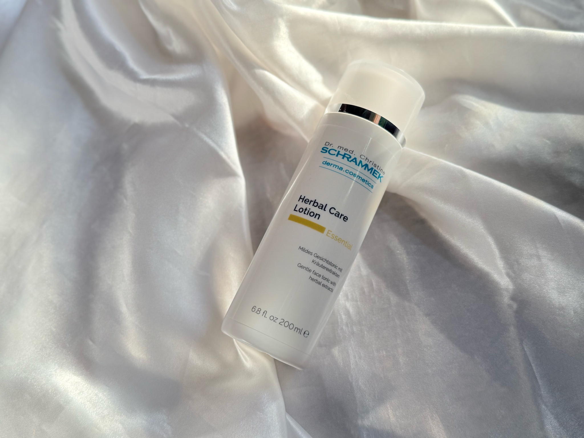 シュラメック化粧品 / ハーバルケアローションの公式商品情報｜美容