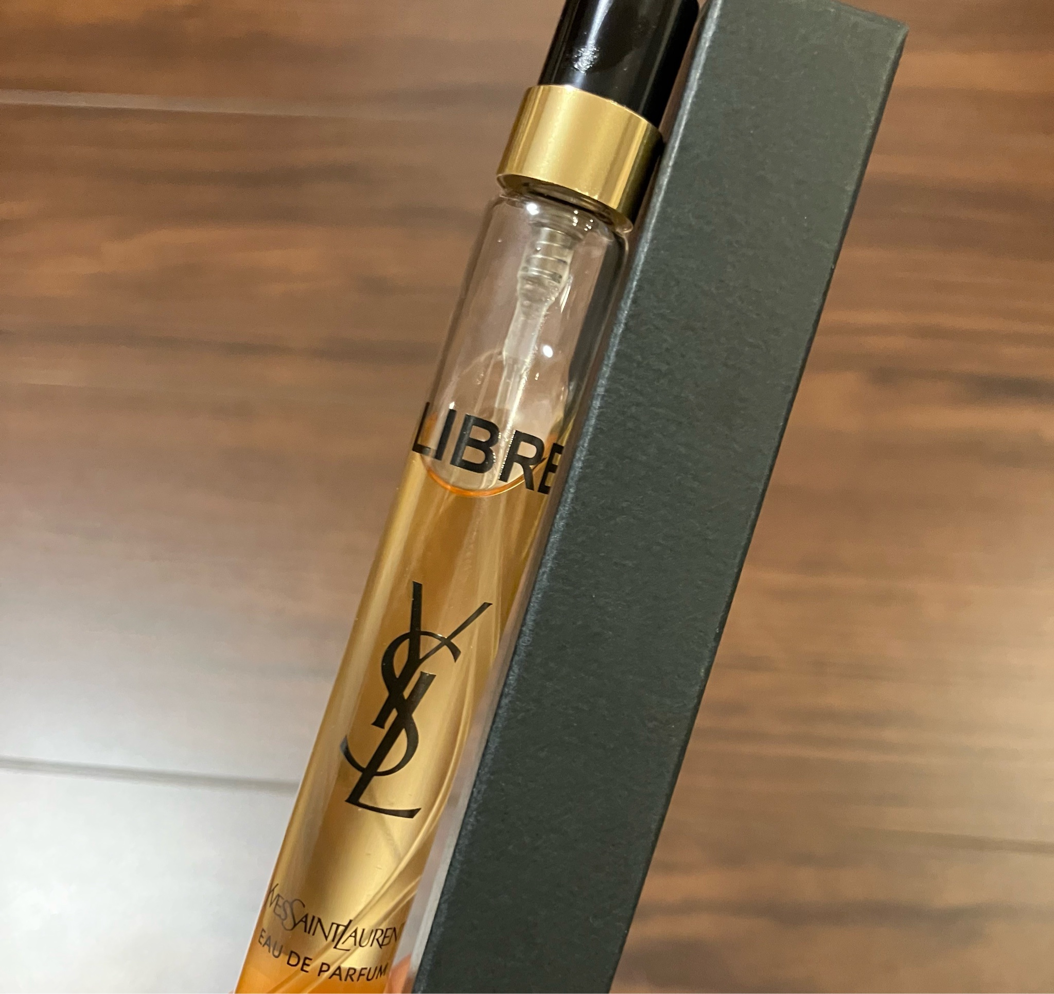 イヴ・サンローラン / リブレ オーデパルファム 10mlの公式商品情報