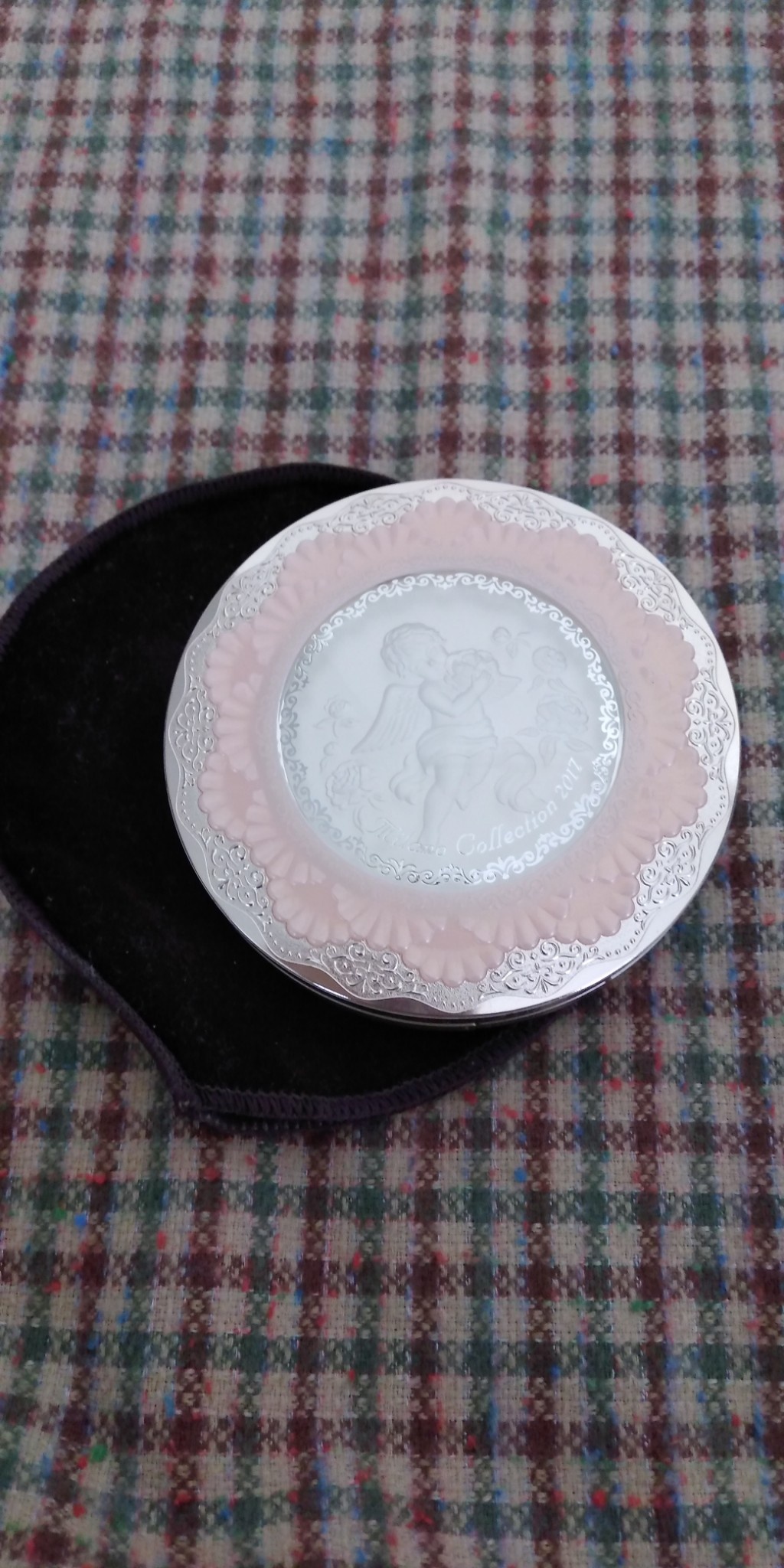 カネボウ / フェースアップパウダー＜ミラノコレクション2017＞の公式