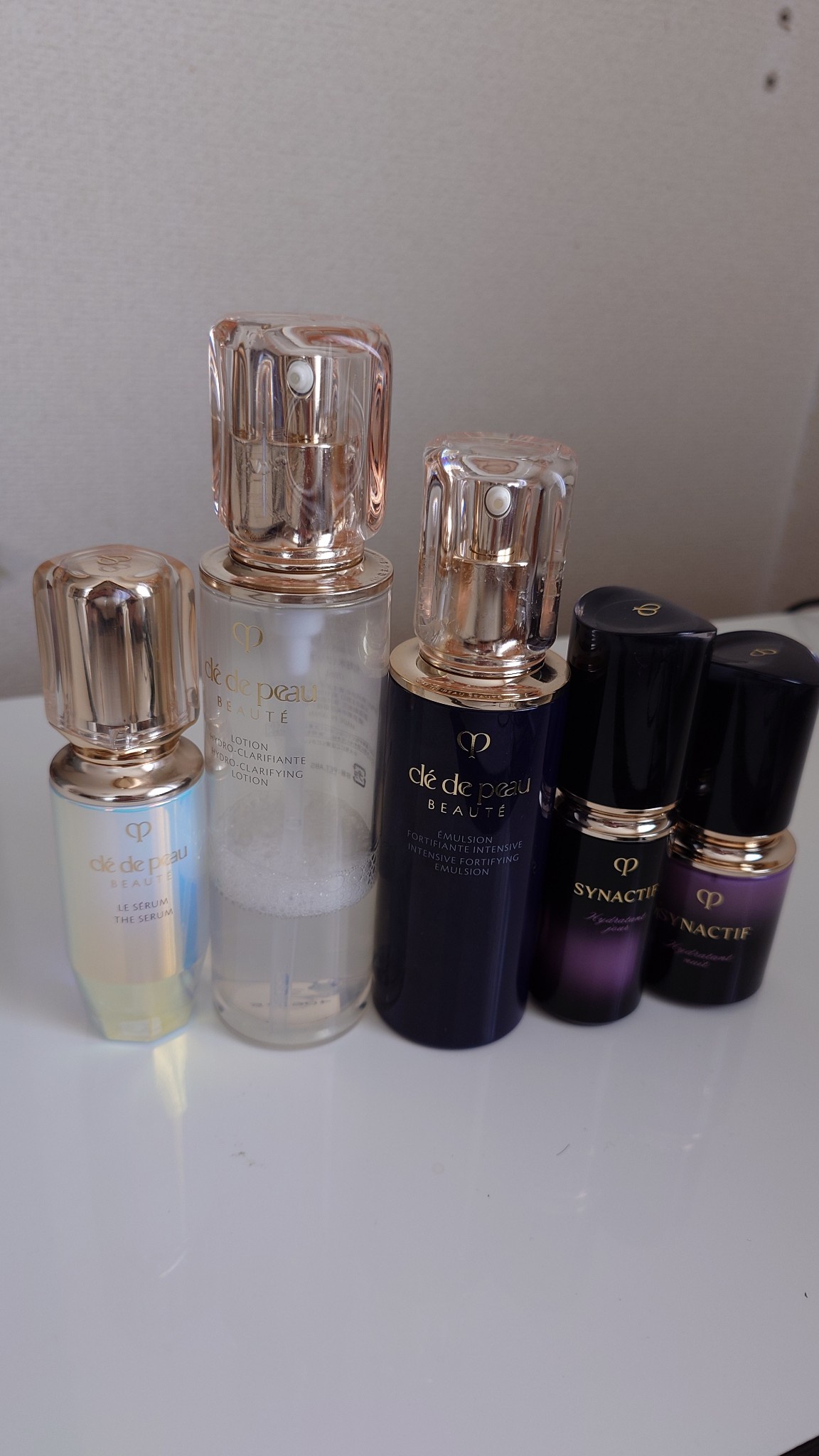 クレ・ド・ポー ボーテ シナクティフ / イドラタンニュイn 本体の公式