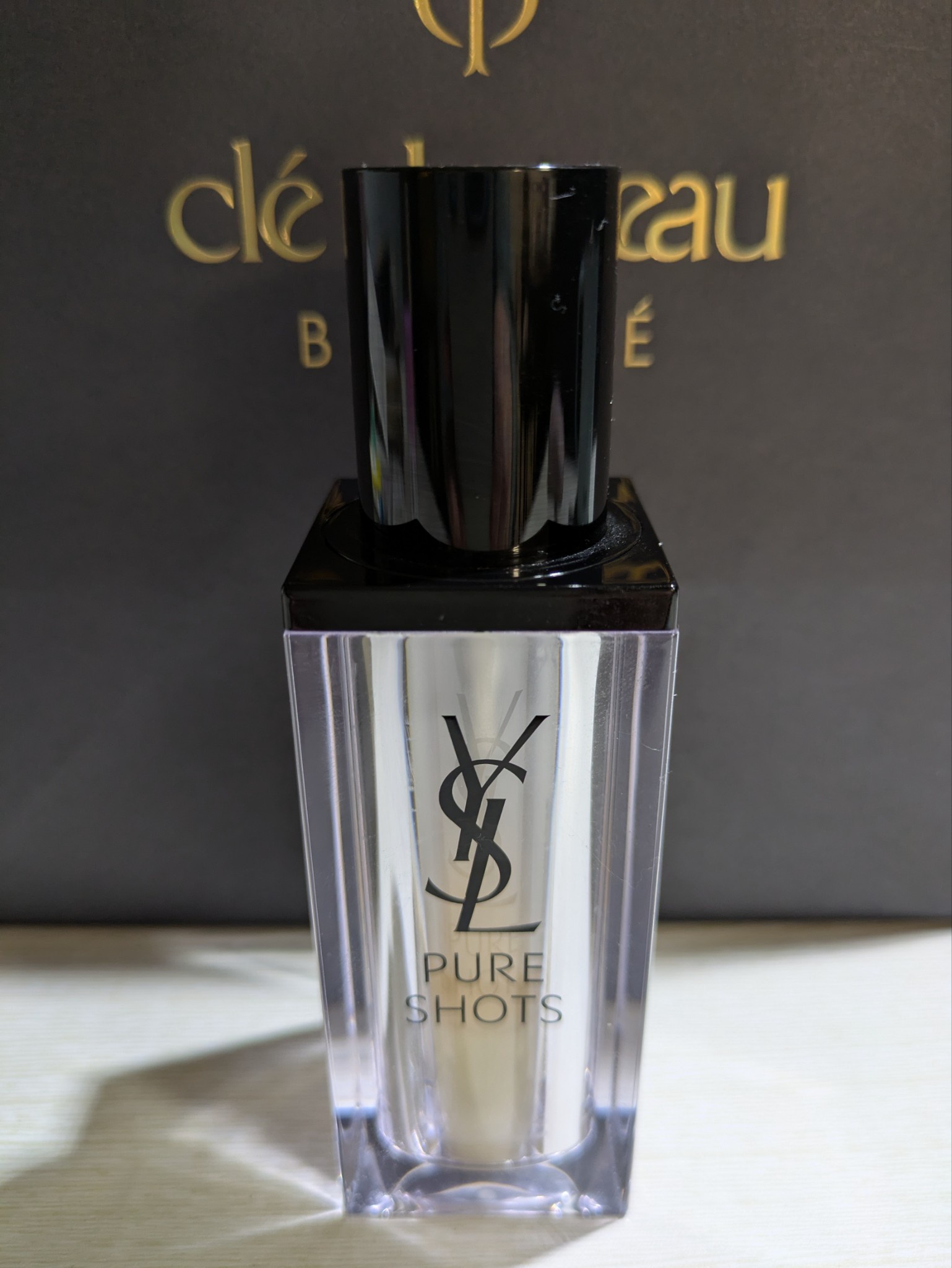 イヴ・サンローラン / ピュアショット ナイトセラム 30mlの公式商品